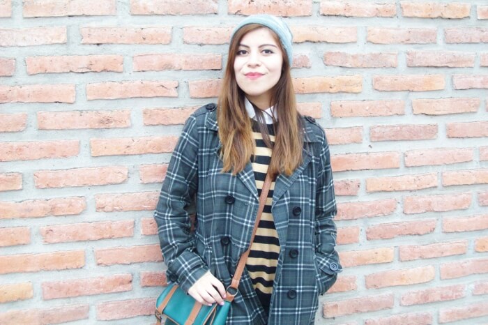 grey-plaid-coat-striped-sweater-pattern-mix-fall-winter-2015-streetstyle04