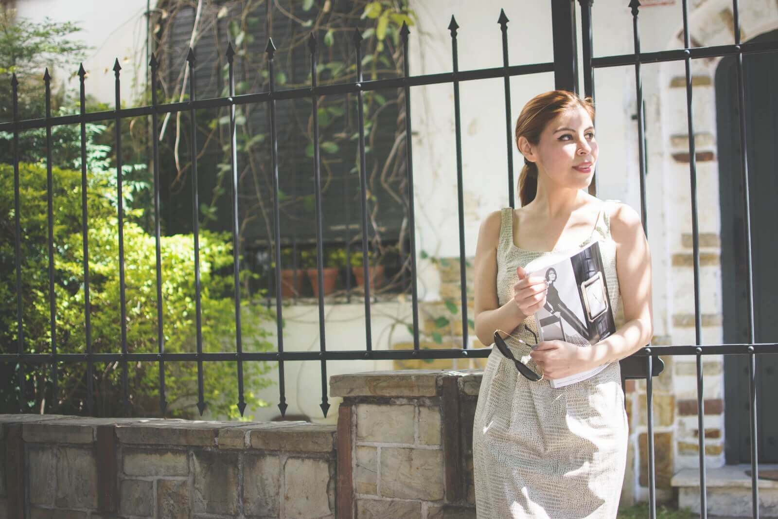 almond-white-dress-sammydress-stilettos-valentino-rockstud-imitation-deborah-ferrero-style-by-deb-ladylike14