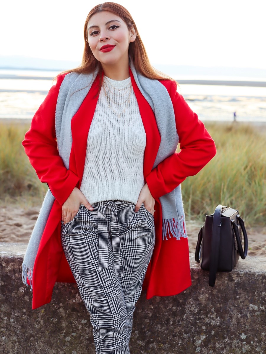 UK blogger deborah ferrero from style by deb wearing femmeluxe