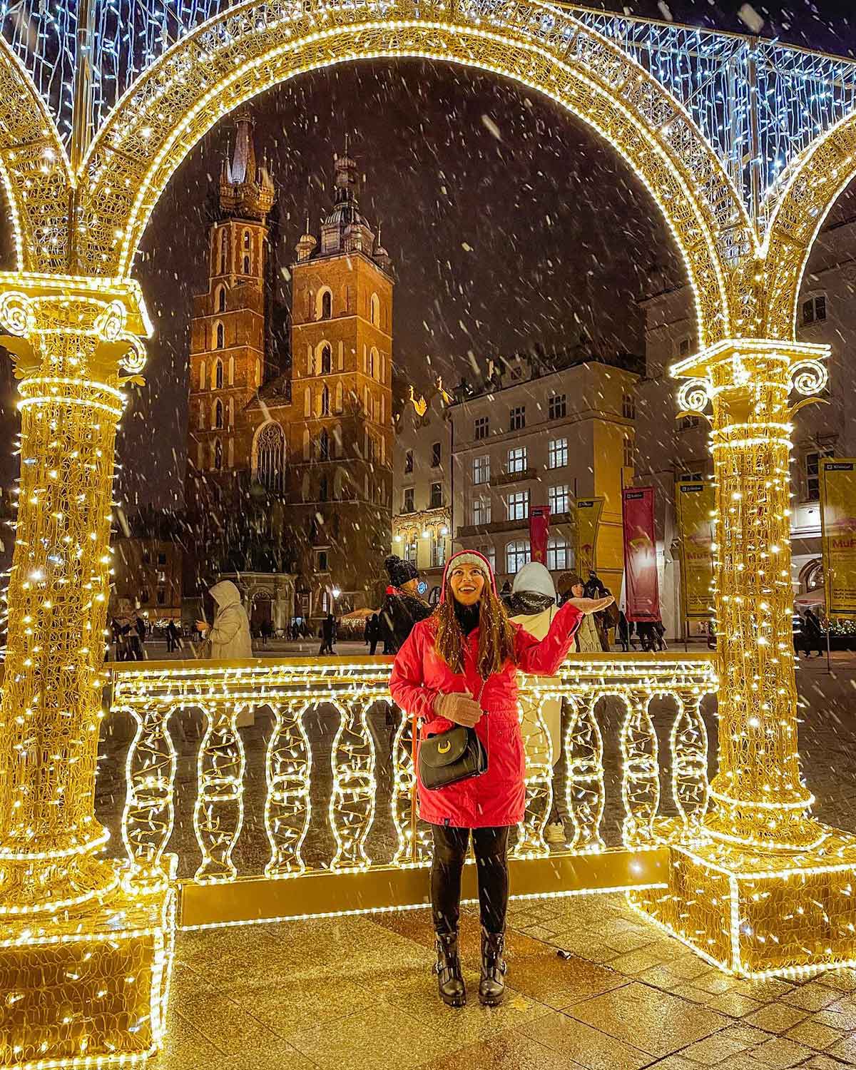 Deborah Ferrero christmas lights in poland while snowing stylebydeb