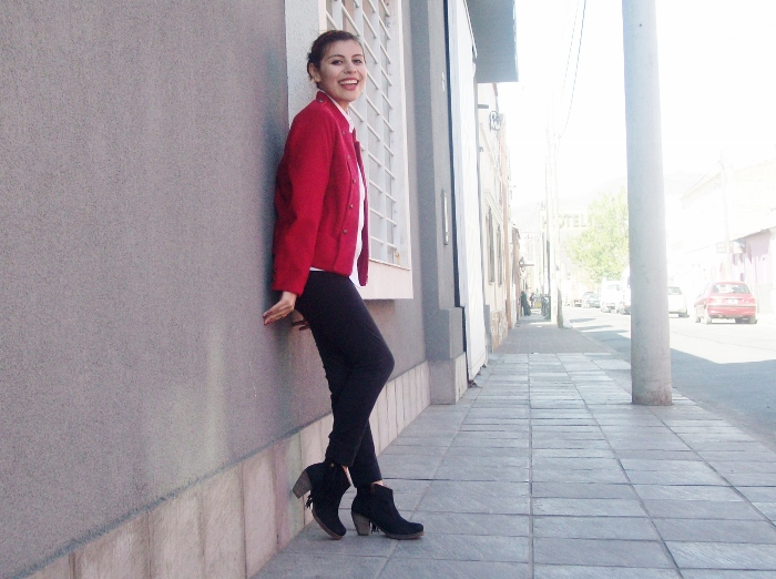 red-military-jacket-streetstyle-fallstyle09